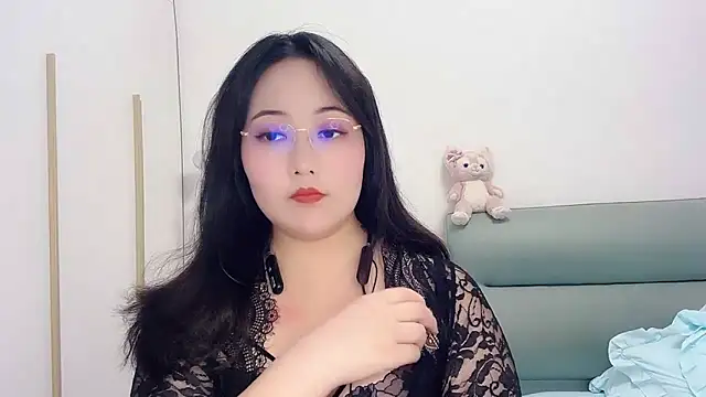 Snapshot of Susu-36E chatting on April 2026 07:51:02 AM Susu-36E online show from April 2026 07:51:02 AM