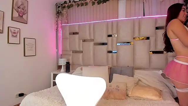 Hanna klover online show from February 2026 04:02:02 AM