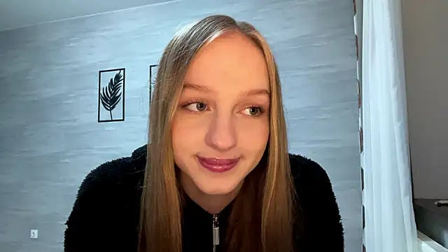 Anika Socutehe online show from April 2026 11:20:02 PM