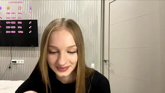 Anika Socutehe online show from May 2026 09:56:02 PM