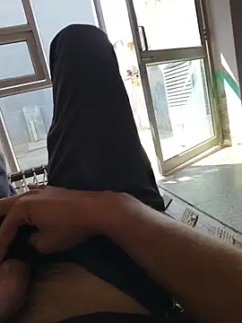 Snapshot of shybullggn chatting on February 2026 06:25:02 AM shybullggn online show from February 2026 06:25:02 AM