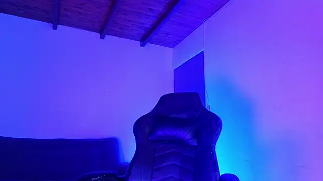 Snapshot of nikolwalter_ chatting on June 2026 07:40:02 AM nikolwalter online show from June 2026 07:40:02 AM