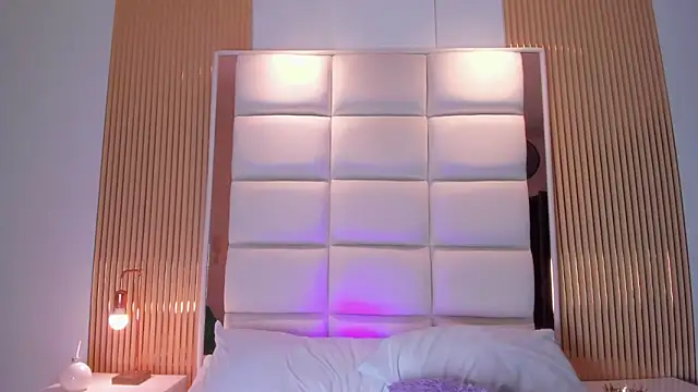 Megaan Rousee online show from April 2026 01:41:01 PM