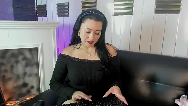 Snapshot of Terra__Rouse_ chatting on July 2026 10:28:01 AM Terra Rouse online show from July 2026 10:28:01 AM