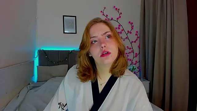 DellaRows online show from March 2026 06:43:02 AM