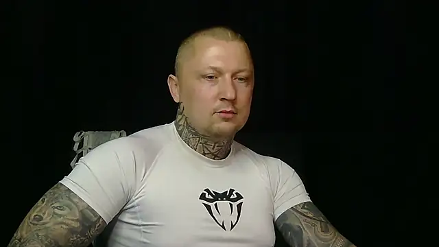 Snapshot of devilWithTats chatting on May 2026 07:13:01 AM devilWithTats online show from May 2026 07:13:01 AM