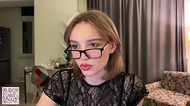 Snapshot of Lolatatee chatting on May 2026 05:08:01 PM Lolatatee online show from May 2026 05:08:01 PM