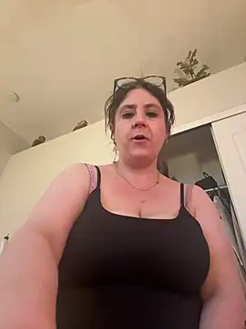 Snapshot of bratbabyannax chatting on April 2026 01:52:02 AM bratbabyannax online show from April 2026 01:52:02 AM