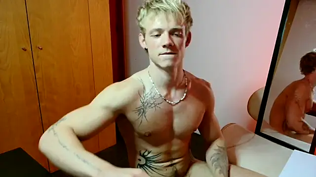 Snapshot of alexbarczukxxx chatting on June 2026 10:37:01 PM alexbarczukxxx online show from June 2026 10:37:01 PM