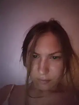Snapshot of August_Shine chatting on May 2026 06:13:01 PM August Shine online show from May 2026 06:13:01 PM