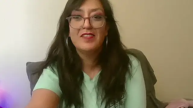 eleanorrox915 online show from April 2026 03:37:02 PM