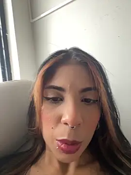 Snapshot of VioletaHills_ chatting on March 2026 12:11:01 PM VioletaHills online show from March 2026 12:11:01 PM