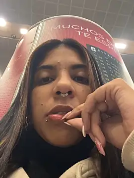 Snapshot of VioletaHills_ chatting on March 2026 07:35:01 AM VioletaHills online show from March 2026 07:35:01 AM