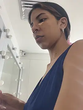 Snapshot of VioletaHills_ chatting on March 2026 12:22:01 PM VioletaHills online show from March 2026 12:22:01 PM