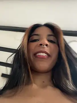 Snapshot of VioletaHills_ chatting on April 2026 07:58:02 PM VioletaHills online show from April 2026 07:58:02 PM