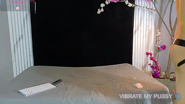Snapshot of Danteandviolete_cr chatting on April 2026 11:31:02 AM Danteandviolete cr online show from April 2026 11:31:02 AM