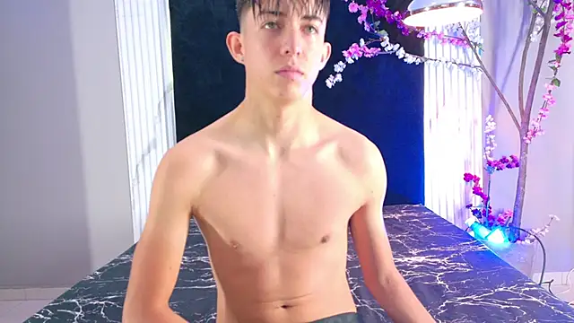 Snapshot of Danteandviolete_cr chatting on April 2026 11:30:02 AM Danteandviolete cr online show from April 2026 11:30:02 AM
