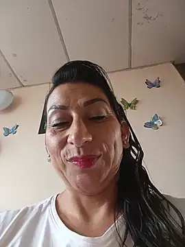 Snapshot of Lucia_Rios chatting on July 2026 10:03:01 PM Lucia Rios online show from July 2026 10:03:01 PM