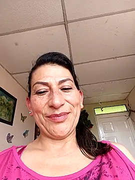 Snapshot of Lucia_Rios chatting on July 2026 05:39:01 PM Lucia Rios online show from July 2026 05:39:01 PM