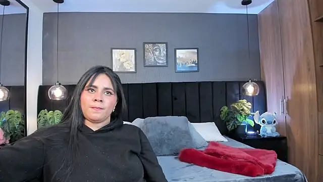 Snapshot of alejandra__garcia chatting on July 2026 03:44:02 AM alejandra garcia online show from July 2026 03:44:02 AM
