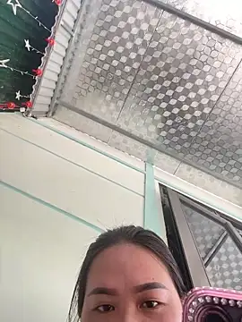 Snapshot of E-ll-A01 chatting on February 2026 03:51:02 AM E-ll-A01 online show from February 2026 03:51:02 AM