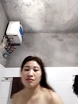 Snapshot of Lilinn_ chatting on March 2026 05:19:01 AM Lilinn online show from March 2026 05:19:01 AM