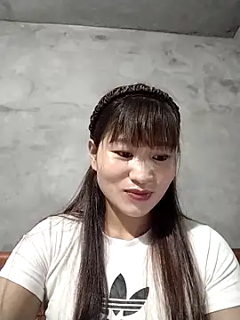 Snapshot of Lilinn_ chatting on April 2026 12:53:01 AM Lilinn online show from April 2026 12:53:01 AM