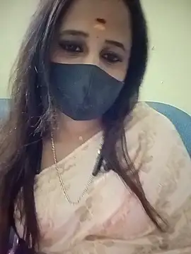 Snapshot of Tamil_Rani- chatting on July 2026 05:42:02 PM Tamil Rani- online show from July 2026 05:42:02 PM