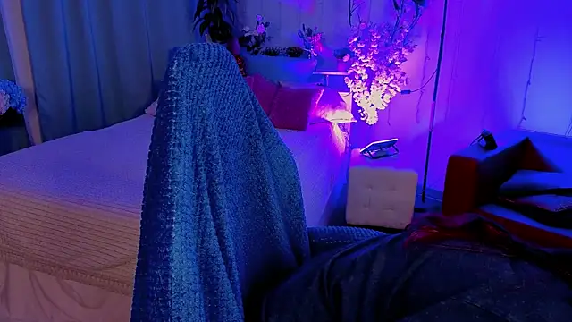 SauvageBirdy online show from March 2026 08:48:01 PM