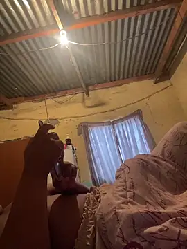 Snapshot of friendlybitch22 chatting on March 2026 05:35:02 AM friendlybitch22 online show from March 2026 05:35:02 AM