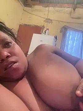 Snapshot of friendlybitch22 chatting on March 2026 05:13:02 AM friendlybitch22 online show from March 2026 05:13:02 AM