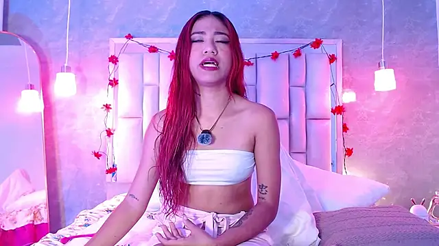 Bella-Sanders online show from March 2026 12:08:01 PM