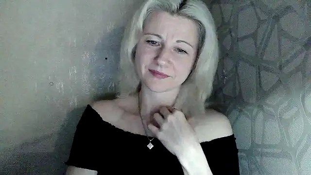 Katerina-Kissa online show from May 2026 06:37:02 PM