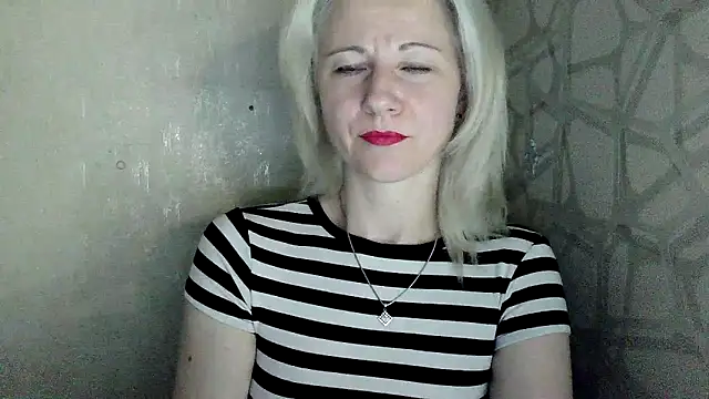 Katerina-Kissa online show from May 2026 08:14:01 PM