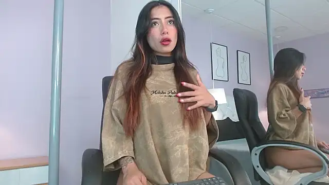 Cataleyaa23 online show from April 2026 07:30:02 PM