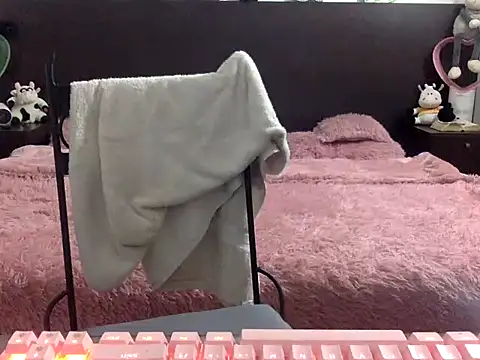 mommy-Milf online show from March 2026 01:45:02 AM