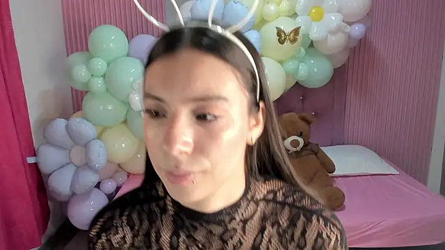 Mily17  online show from March 2026 11:32:01 AM