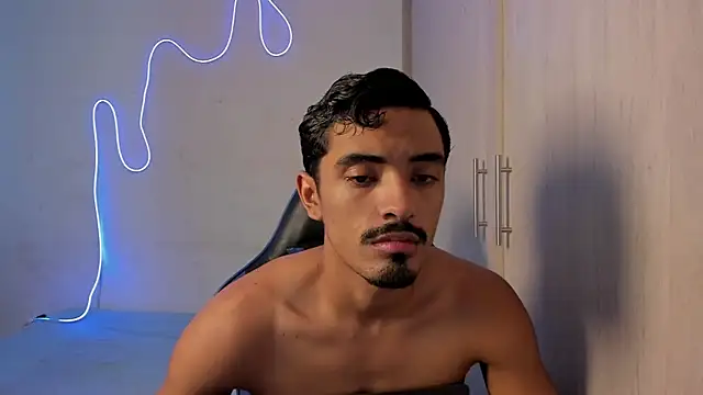 jossi12345j online show from March 2026 02:10:02 PM