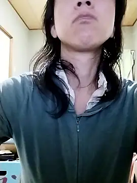 mako7612 online show from April 2026 03:39:02 PM