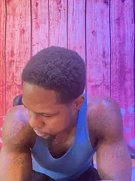 MidwestMandingo9 online show from April 2026 10:43:01 PM