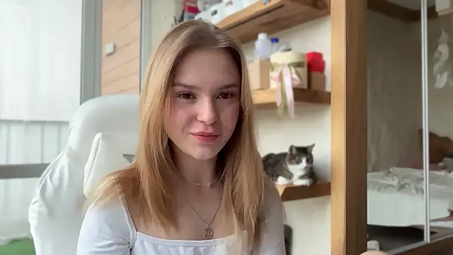 Snapshot of cyberl0ve_ chatting on May 2026 12:43:01 PM cyberl0ve online show from May 2026 12:43:01 PM