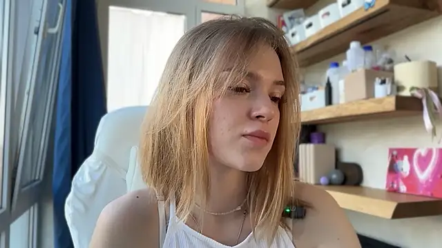 Snapshot of cyberl0ve_ chatting on June 2026 11:37:02 AM cyberl0ve online show from June 2026 11:37:02 AM