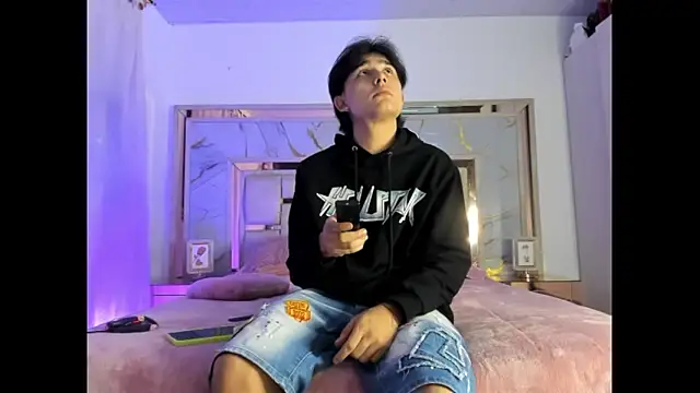 Snapshot of monky_0002 chatting on March 2026 11:55:01 PM monky 0002 online show from March 2026 11:55:01 PM