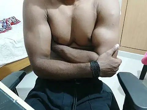 Snapshot of kratosTheHunk chatting on May 2026 12:10:01 PM kratosTheHunk online show from May 2026 12:10:01 PM