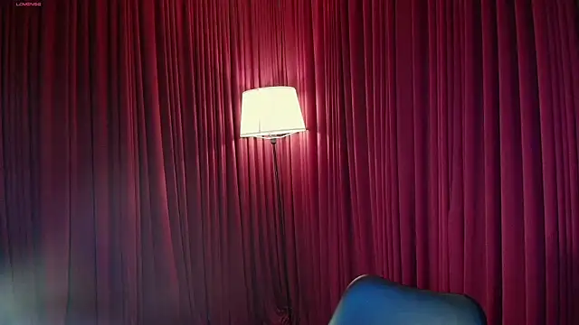 Leslymarin  online show from April 2026 07:52:02 PM