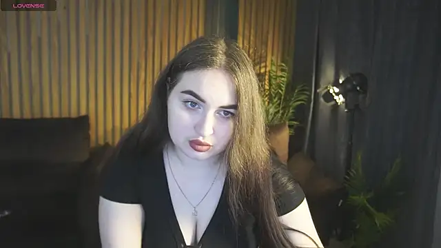 Snapshot of RapunzelAngel chatting on March 2026 06:50:02 AM RapunzelAngel online show from March 2026 06:50:02 AM