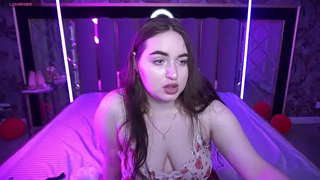 Snapshot of RapunzelAngel chatting on March 2026 08:37:02 AM RapunzelAngel online show from March 2026 08:37:02 AM