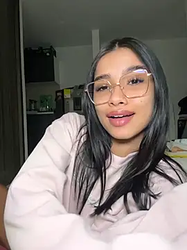 Bella Smithe online show from March 2026 12:42:02 PM