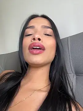 Snapshot of Bella_Smithe chatting on June 2026 05:08:01 PM Bella Smithe online show from June 2026 05:08:01 PM
