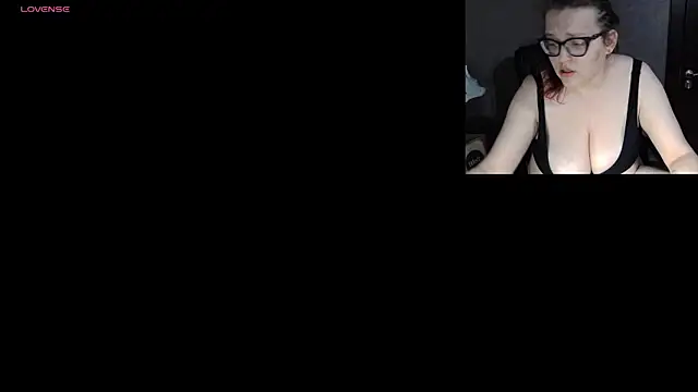 Snapshot of linafolie chatting on May 2026 08:36:02 PM linafolie online show from May 2026 08:36:02 PM